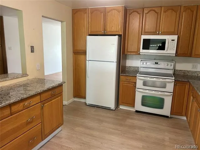 6037 Quail Court Arvada, CO 80004