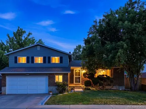 5910 W 108th Place