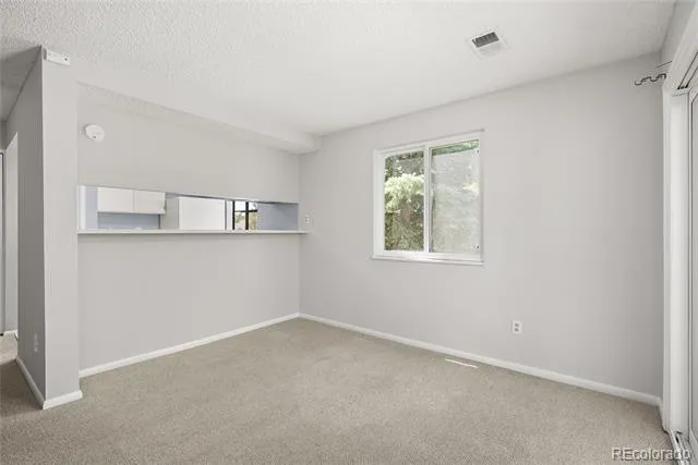 3083 S Ursula Circle #201 Aurora, CO 80014