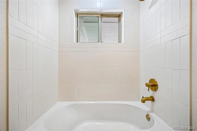 2020 W 73rd Place Denver, CO 80221