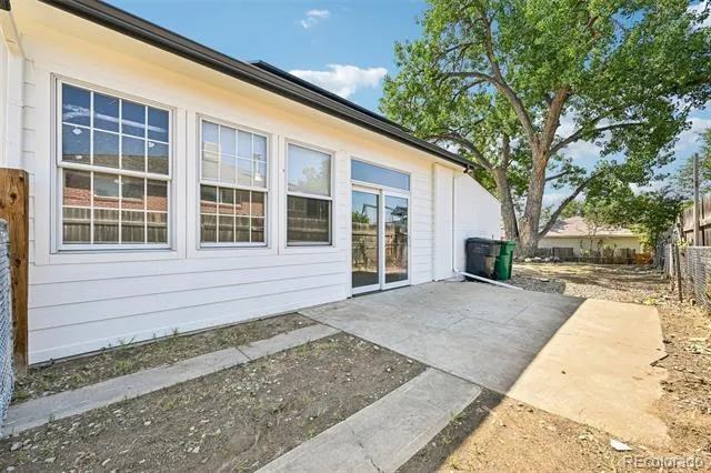 2020 W 73rd Place Denver, CO 80221