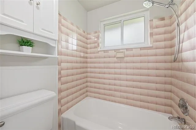 6902 Oak Way Arvada, CO 80004