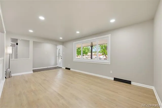 6902 Oak Way Arvada, CO 80004