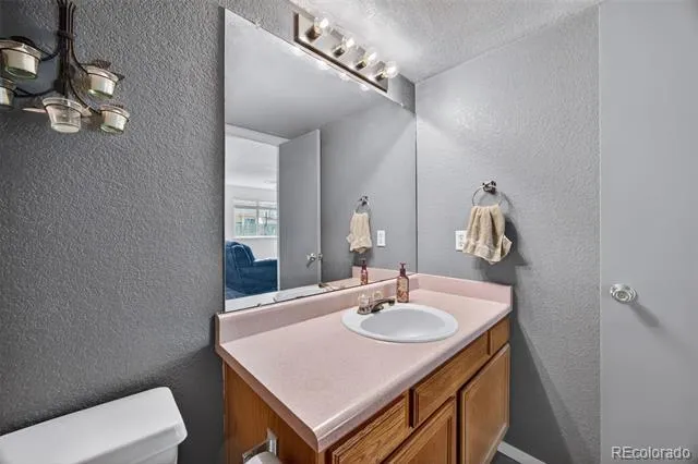4052 S Kirk Way Aurora, CO 80013