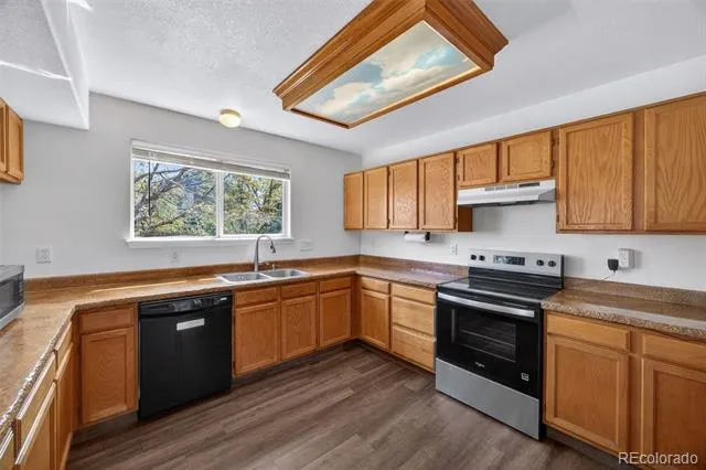 4052 S Kirk Way Aurora, CO 80013