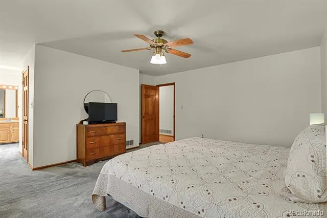 5325 Autumn Hills Court Colorado Springs, CO 80919