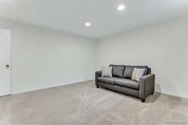 2433 E Fremont Court Centennial, CO 80122