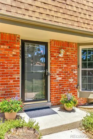 2433 E Fremont Court Centennial, CO 80122