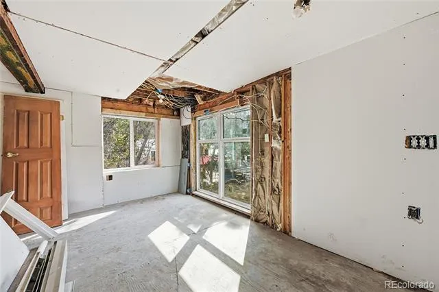 70 Utica Street Ward, CO 80481