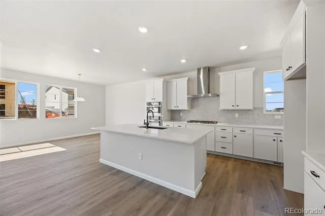 24376 E 35th Drive Aurora, CO 80019