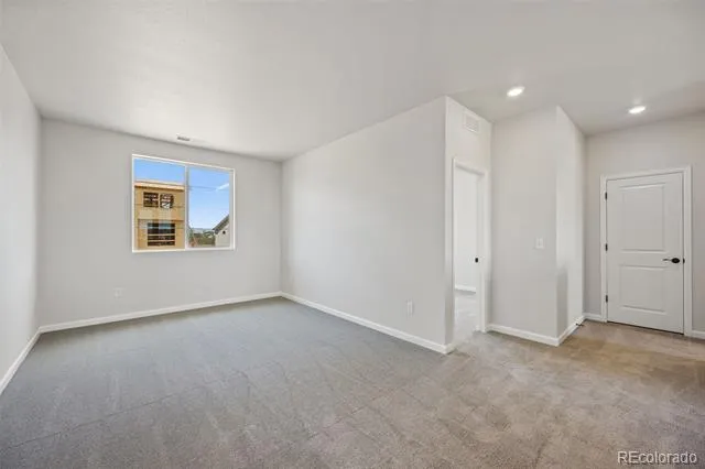 24376 E 35th Drive Aurora, CO 80019