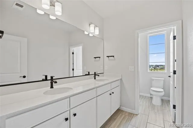 24376 E 35th Drive Aurora, CO 80019