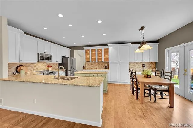 9424 S Hackberry Lane Highlands Ranch, CO 80129