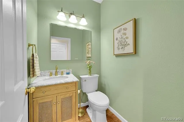 9424 S Hackberry Lane Highlands Ranch, CO 80129