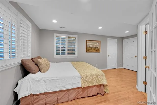 9424 S Hackberry Lane Highlands Ranch, CO 80129