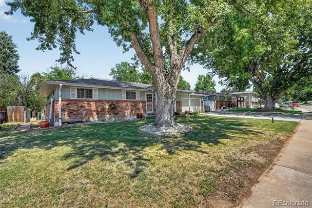 3019 S Eaton Street Denver, CO 80227