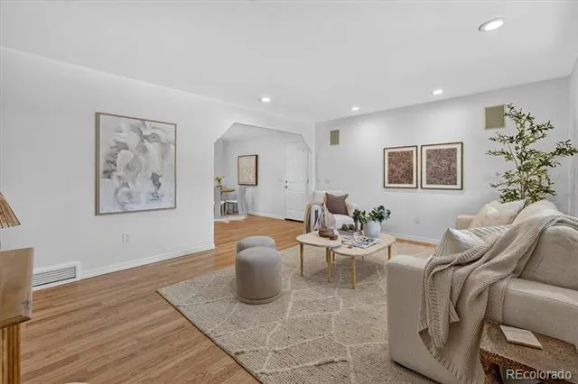 3019 S Eaton Street Denver, CO 80227