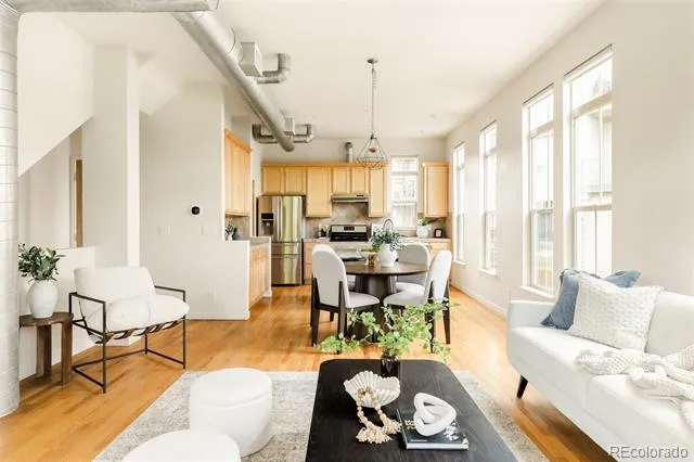 2889 Syracuse Court Denver, CO 80238