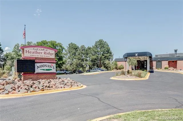 2826 S Wheeling Way Aurora, CO 80014