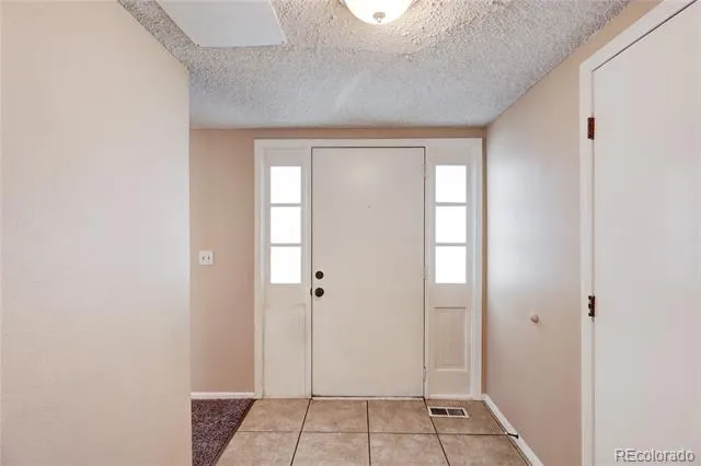 2826 S Wheeling Way Aurora, CO 80014