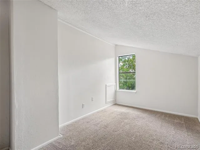 1522 S Carson Street Aurora, CO 80012