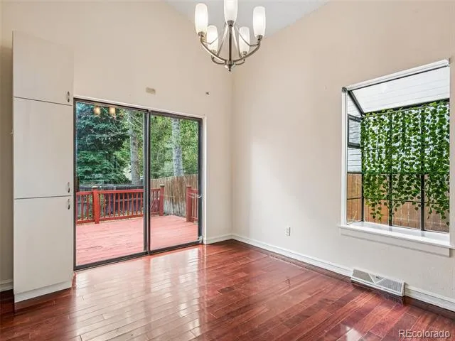 1522 S Carson Street Aurora, CO 80012