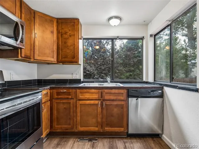 1522 S Carson Street Aurora, CO 80012