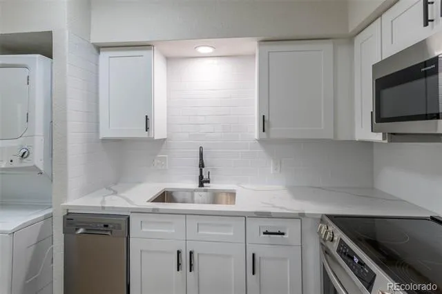 2442 Ogden Street Denver, CO 80205