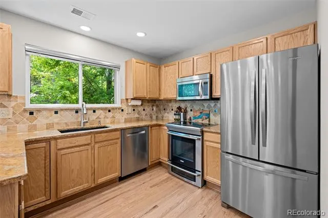 2548 Foothills Canyon Court Littleton, CO 80129