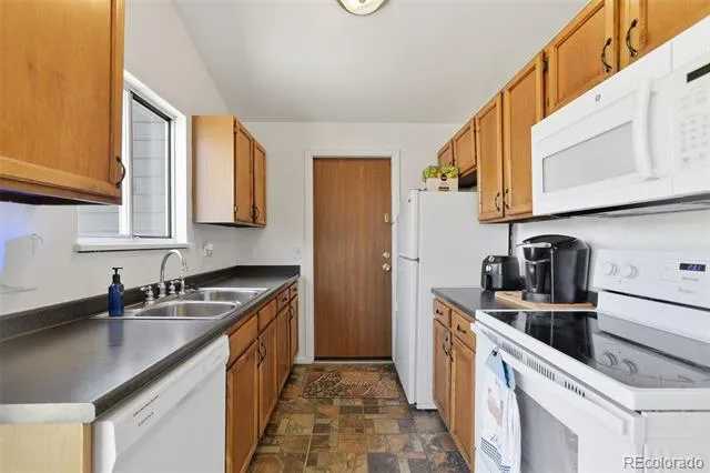 19335 E Batavia Place Aurora, CO 80011