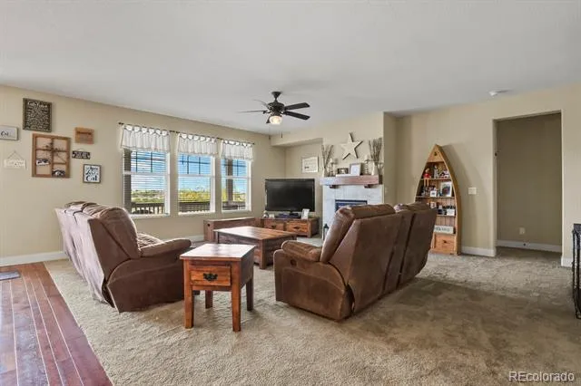 8045 S Elk Court Aurora, CO 80016