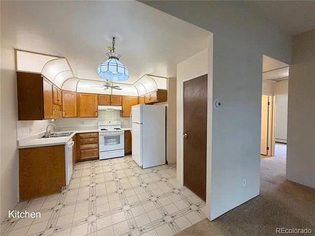 13606 E Bates Avenue #402 Aurora, CO 80014
