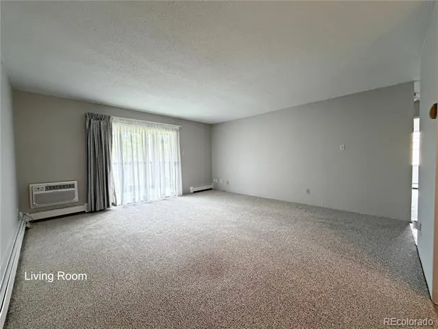 13606 E Bates Avenue #301 Aurora, CO 80014