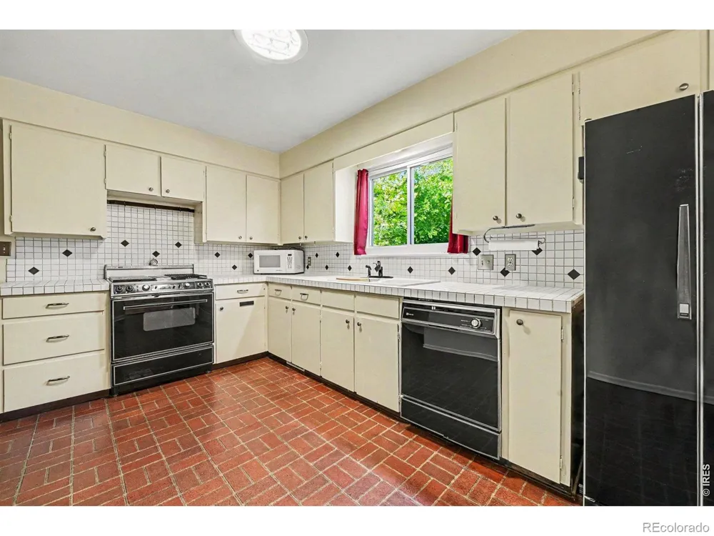 1409 Shamrock Street Fort Collins, CO 80521