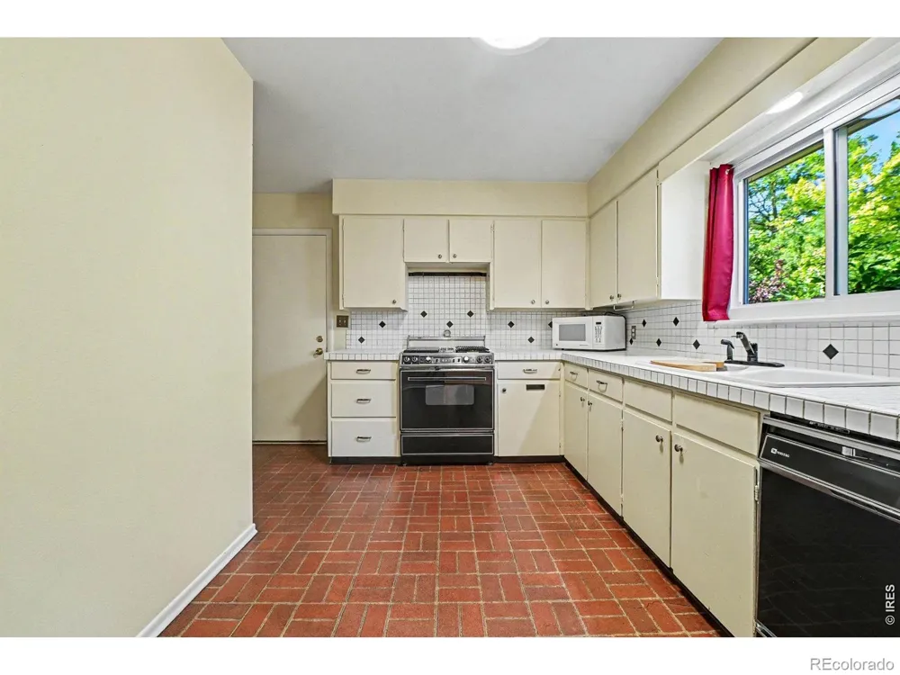 1409 Shamrock Street Fort Collins, CO 80521