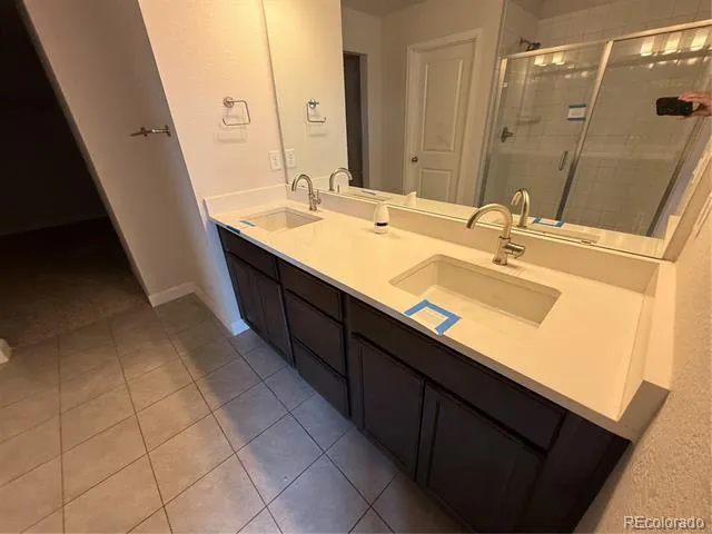 27811 E 9th Drive Aurora, CO 80018