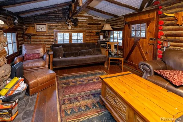 10637 Twin Spruce Road Golden, CO 80403