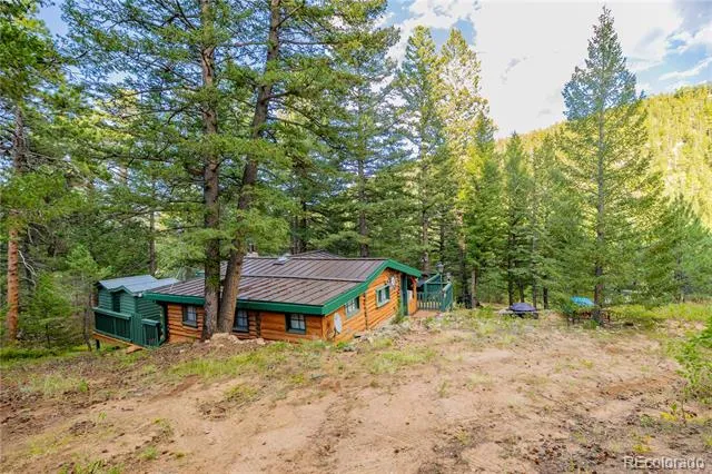 10637 Twin Spruce Road Golden, CO 80403