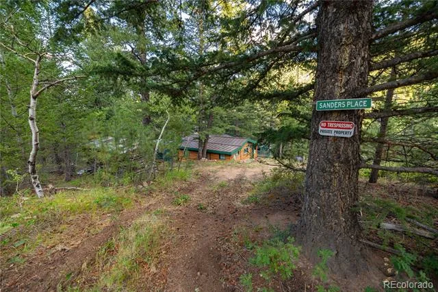 10637 Twin Spruce Road Golden, CO 80403