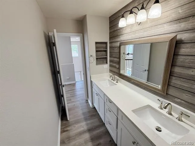 5400 Cloverbrook Circle Littleton, CO 80130