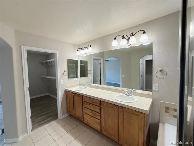 5400 Cloverbrook Circle Littleton, CO 80130