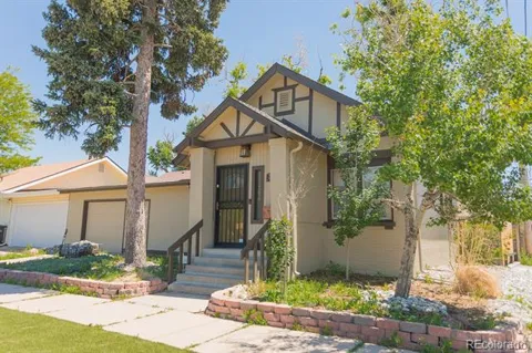 3916 W Conejos Place