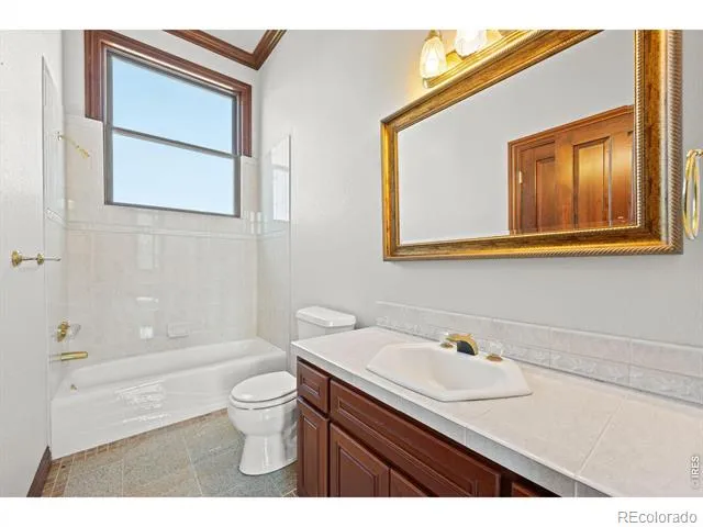 10040 Niwot Road Longmont, CO 80504