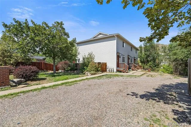 215 Arapahoe Street Golden, CO 80403