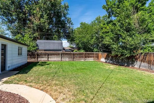 1225 Xanadu Street Aurora, CO 80011