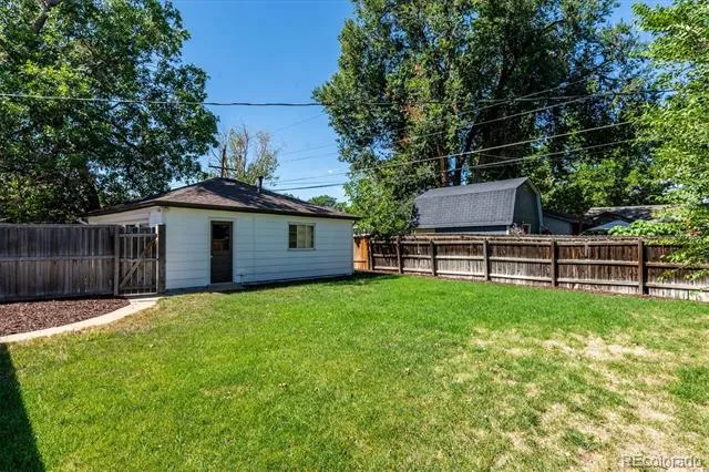 1225 Xanadu Street Aurora, CO 80011