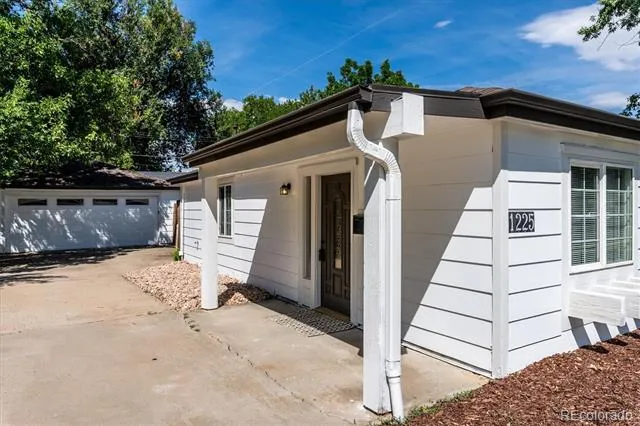 1225 Xanadu Street Aurora, CO 80011