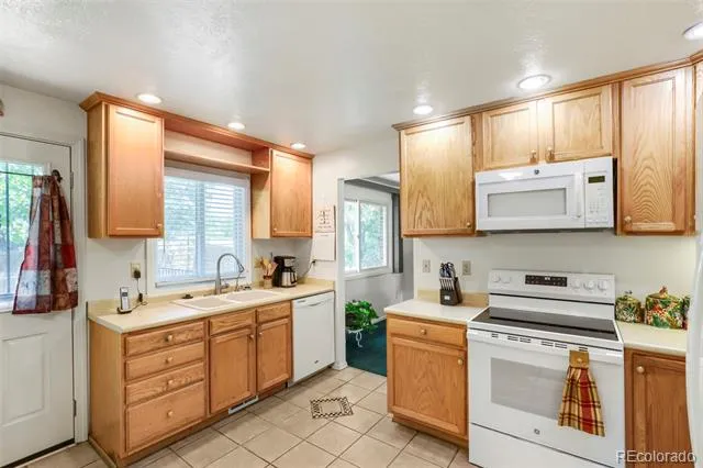 1722 S Uvalda Street Aurora, CO 80012