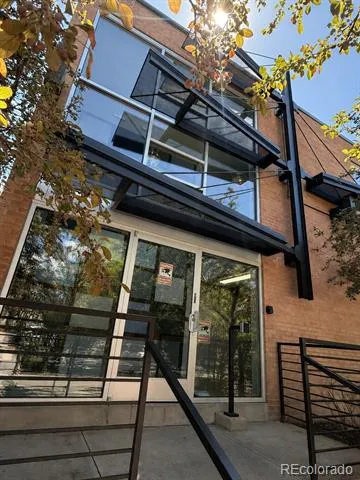 1032 Clarkson Street #208