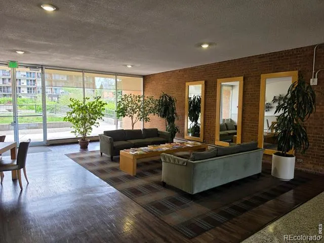 4800 E Hale Parkway #209N Denver, CO 80220